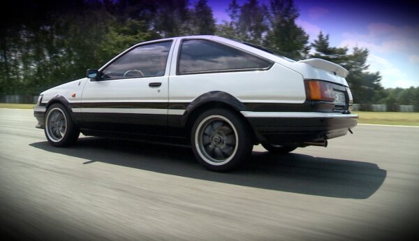 GT86 vs AE86